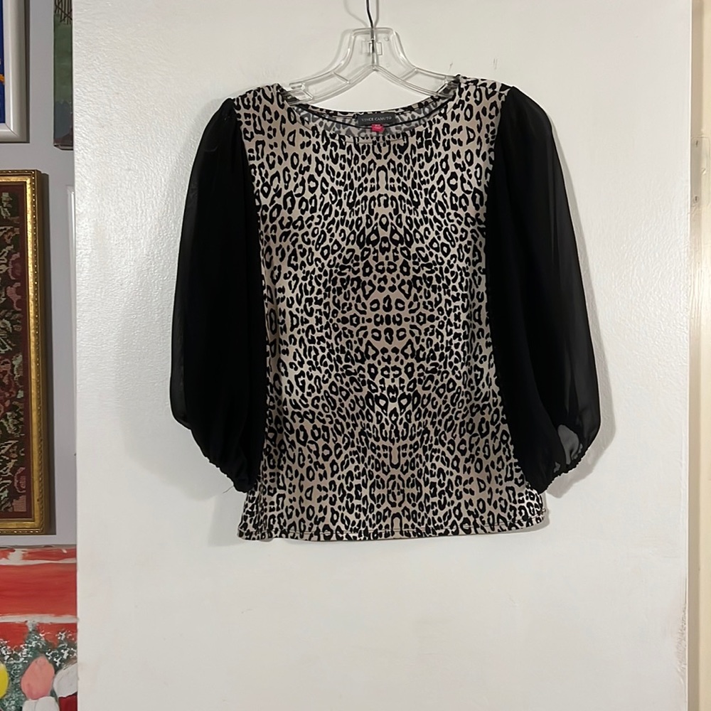 Vince Camuto animal print body black chiffon 3/4 sleeve top